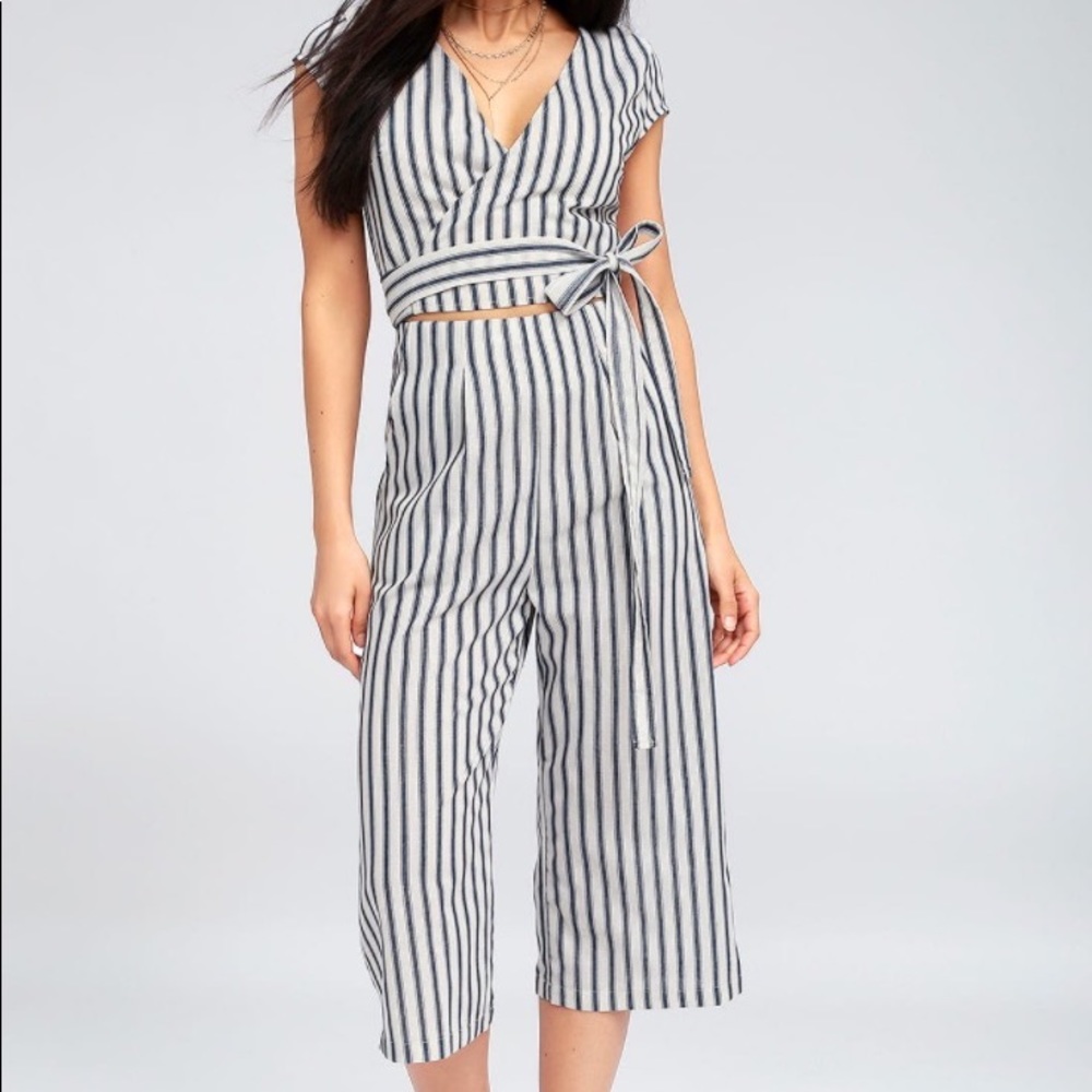 Lulus NWT blue and white striped culotte jumpsuit size small